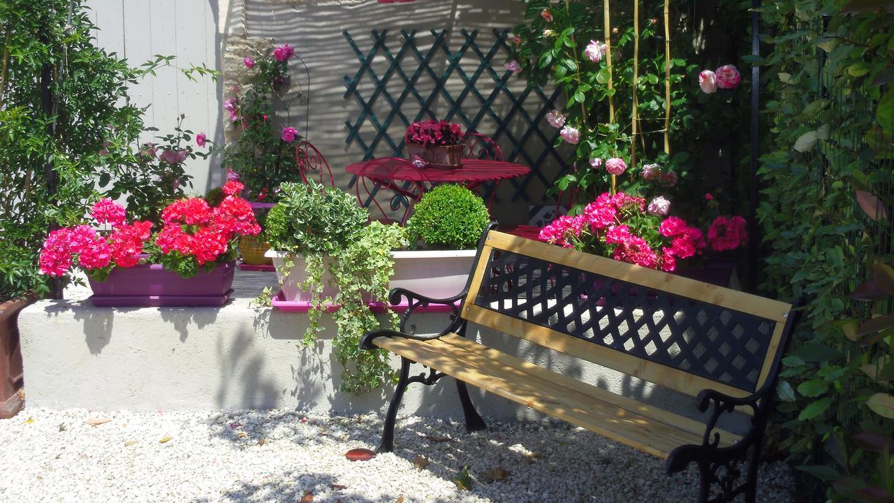 Mas De L'Air - Maison De Charme Bed & Breakfast Noves Exterior photo